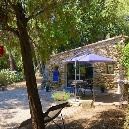 Отель Les Cabanons Sainte Victoire Экстерьер фото