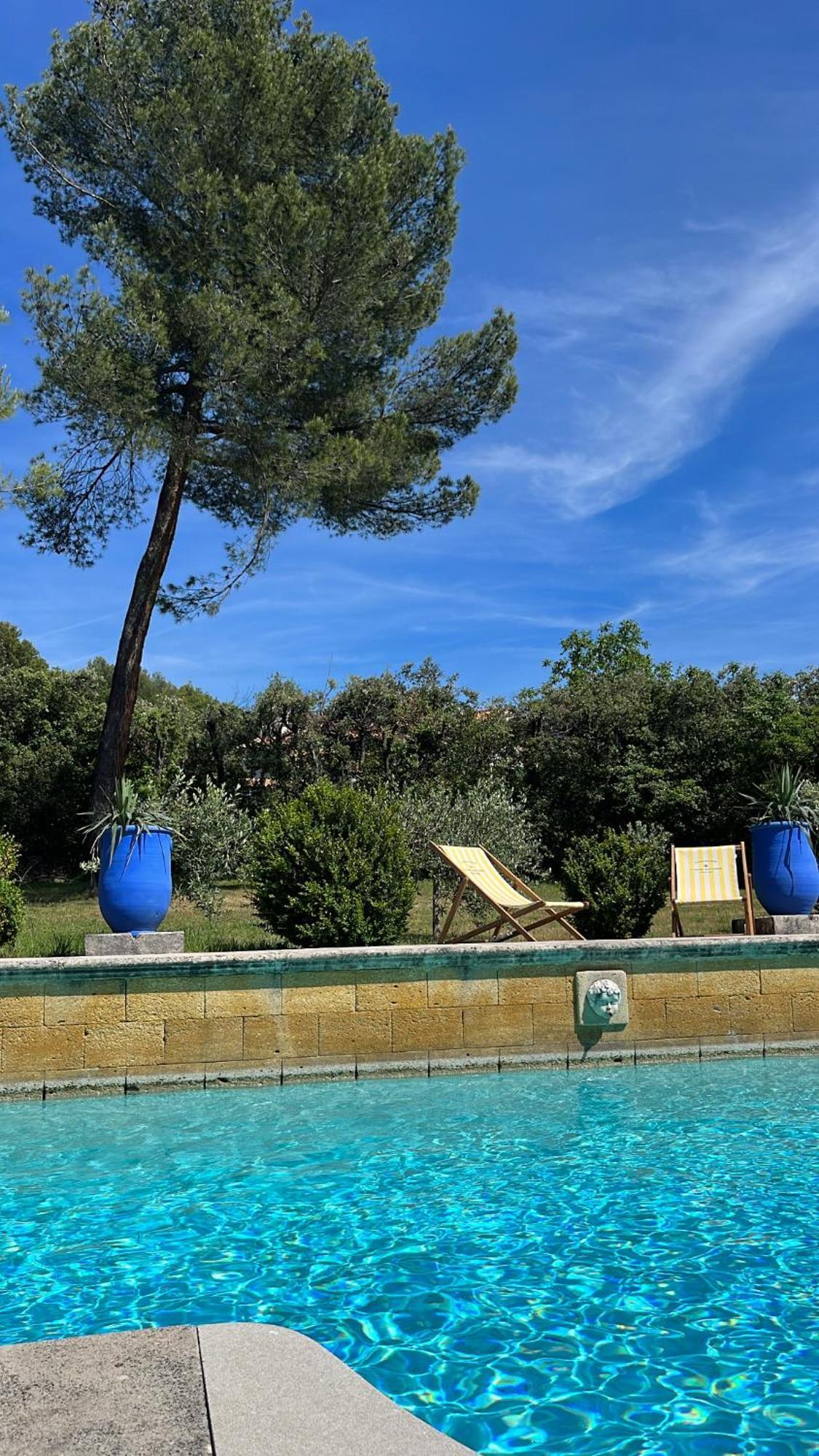 Отель Les Cabanons Sainte Victoire Экстерьер фото