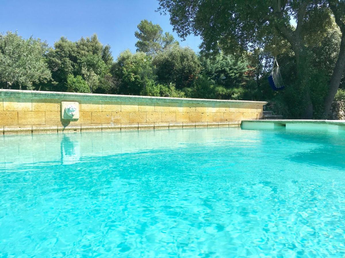 Отель Les Cabanons Sainte Victoire Экстерьер фото